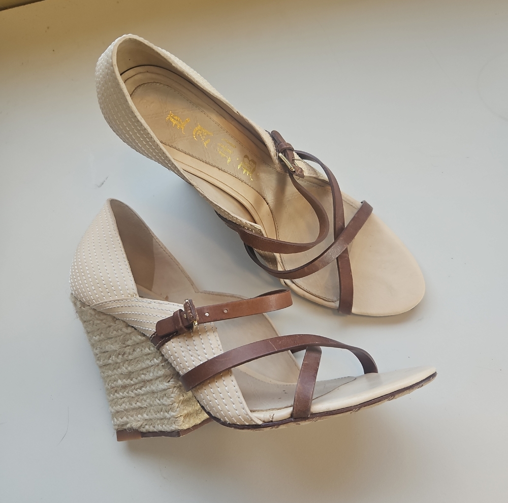 L.A.M.B. Sz6.5 gwen Stefani Espadrille Brown and Cream Wedge Sandals